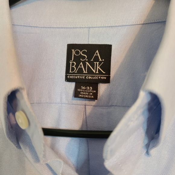 (1155) Jos. A. Banks Men's Classic Long Sleeve Dress Shirt,  Size: M Color: Blue - Picture 6 of 10